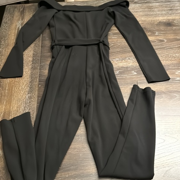 BLACK ZIP DETAIL SELF BELTED UTILITY JUMPSUIT SIZE SMALL - Picture 4 of 4